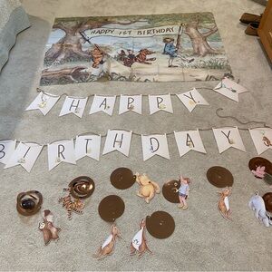 Vintage Winnie the Pooh Birthday Decorations